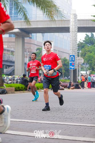 Race photo from ONE RUN 10K 2025
