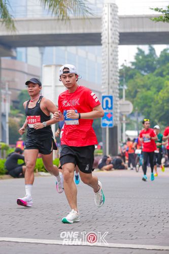 Race photo from ONE RUN 10K 2025