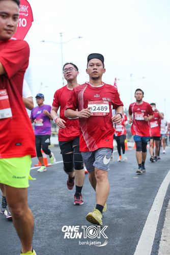 Race photo from ONE RUN 10 K