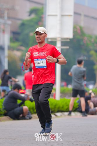 Race photo from ONE RUN 10K 2025