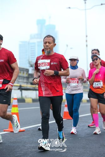 Race photo from ONE RUN 10 K