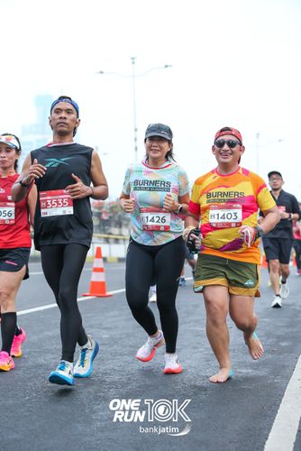 Race photo from ONE RUN 10 K