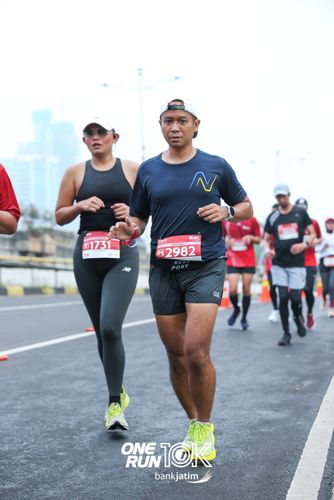Race photo from ONE RUN 10 K
