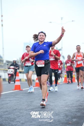 Race photo from ONE RUN 10 K