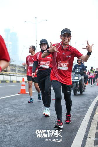 Race photo from ONE RUN 10 K