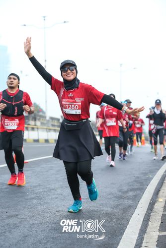 Race photo from ONE RUN 10 K