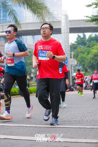 Race photo from ONE RUN 10K 2025