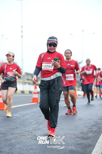 Race photo from ONE RUN 10 K