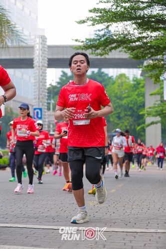 Race photo from ONE RUN 10K 2025