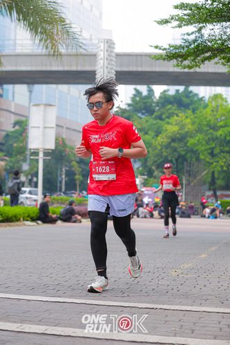 Race photo from ONE RUN 10K 2025