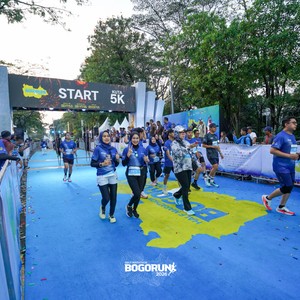 Race photo from BOGORUN 2026