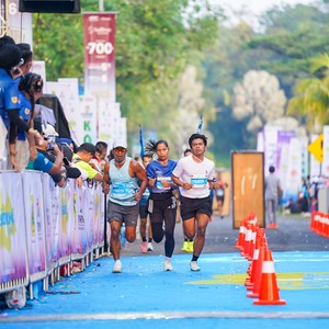 Race photo from BOGORUN 2026