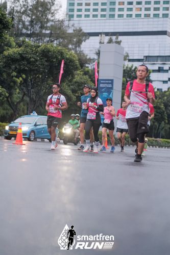 Race photo from Smartfren Run 2024