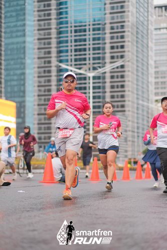 Race photo from Smartfren Run 2024