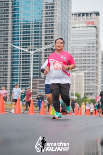 Race photo from Smartfren Run 2024