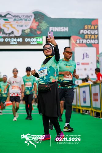 Race photo from Arutmin Borneo Run 2024