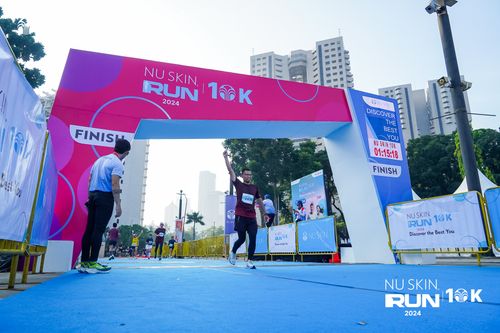 Race photo from Nu Skin Run 10K