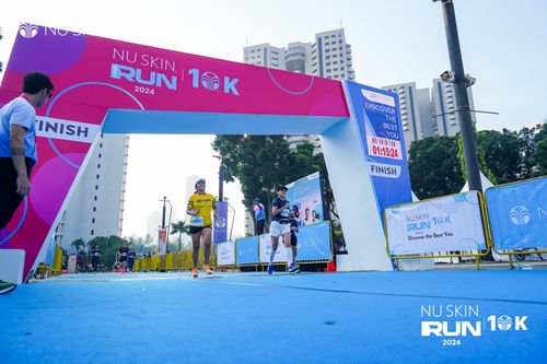 Race photo from Nu Skin Run 10K
