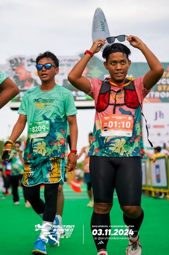 Race photo from Arutmin Borneo Run 2024