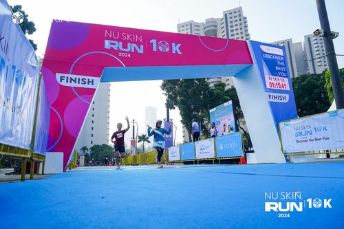 Race photo from Nu Skin Run 10K