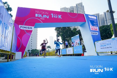Race photo from Nu Skin Run 10K