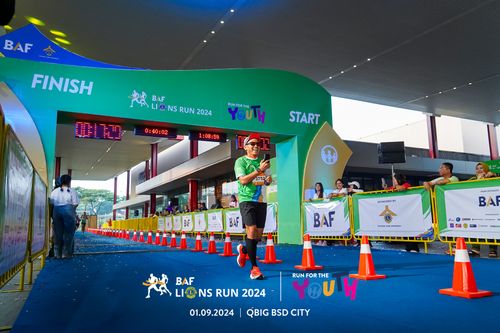 Race photo from BAF LIONS RUN 2024