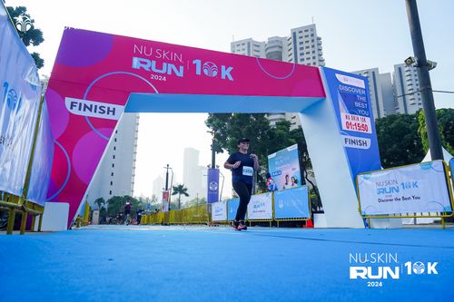 Race photo from Nu Skin Run 10K