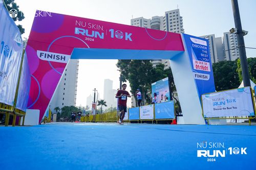 Race photo from Nu Skin Run 10K