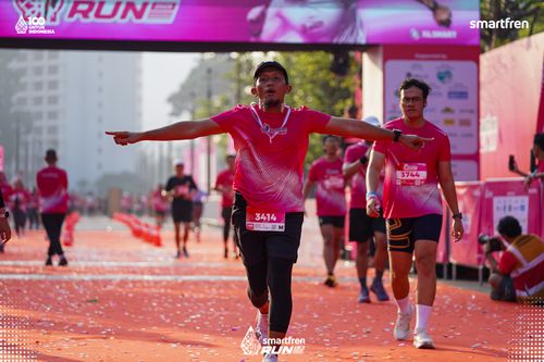 Race photo from Smartfren Run 2025 