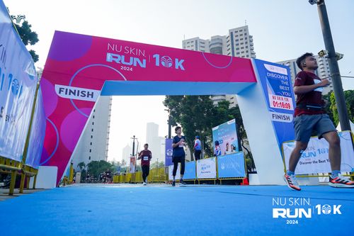 Race photo from Nu Skin Run 10K