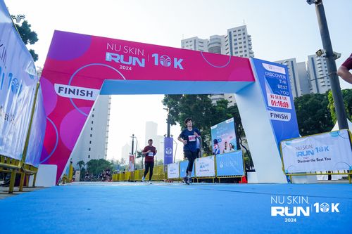 Race photo from Nu Skin Run 10K