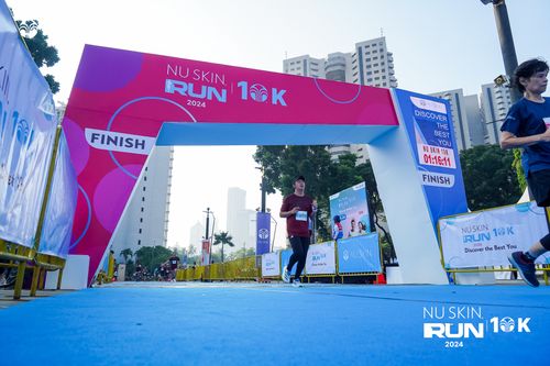 Race photo from Nu Skin Run 10K