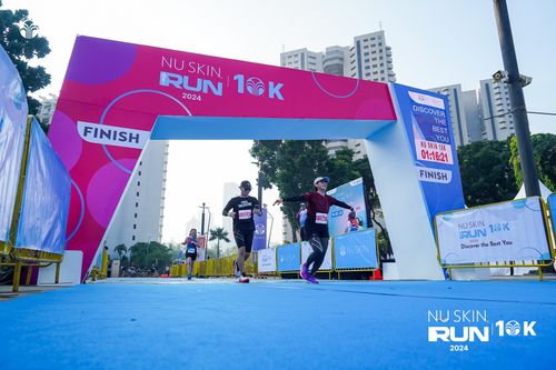 Race photo from Nu Skin Run 10K