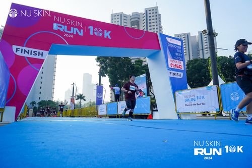 Race photo from Nu Skin Run 10K