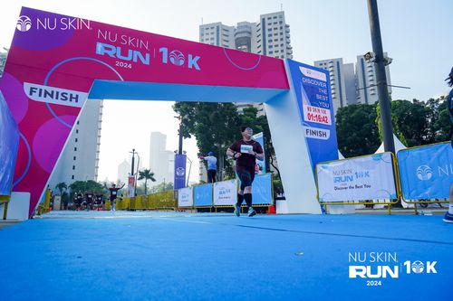 Race photo from Nu Skin Run 10K