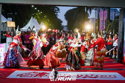 Race photo from Smartfren Run 2024