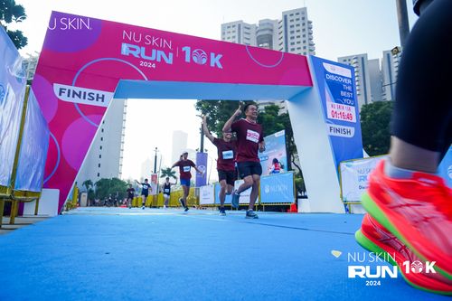 Race photo from Nu Skin Run 10K