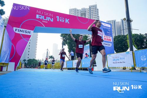 Race photo from Nu Skin Run 10K