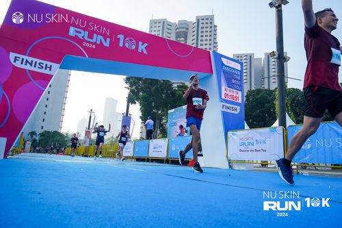 Race photo from Nu Skin Run 10K