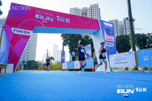 Race photo from Nu Skin Run 10K