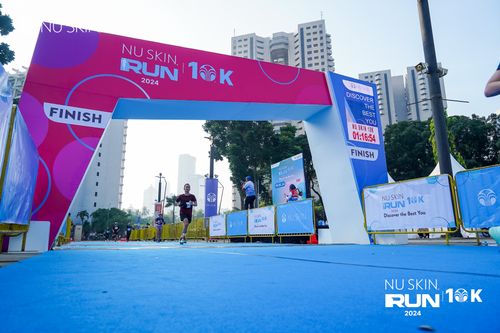 Race photo from Nu Skin Run 10K