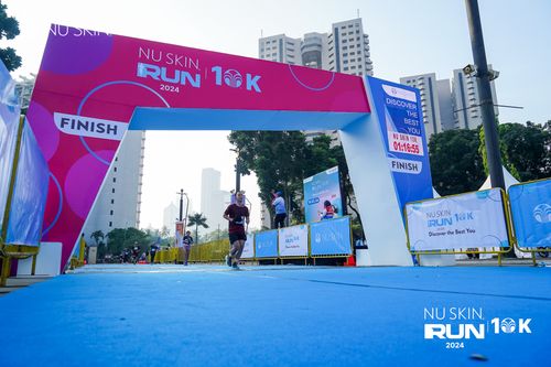 Race photo from Nu Skin Run 10K
