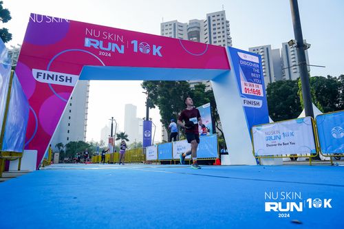 Race photo from Nu Skin Run 10K