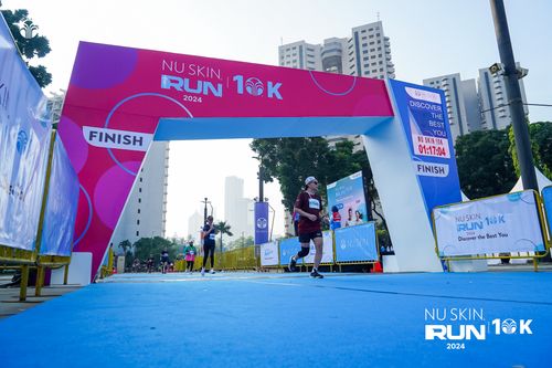 Race photo from Nu Skin Run 10K