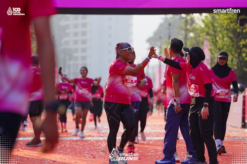 Race photo from Smartfren Run 2025 