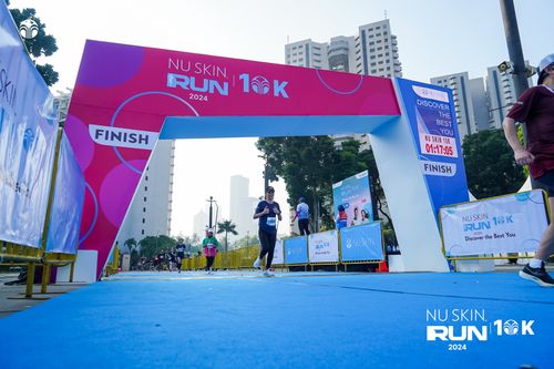 Race photo from Nu Skin Run 10K