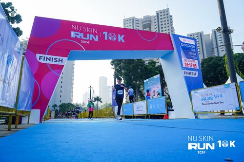 Race photo from Nu Skin Run 10K