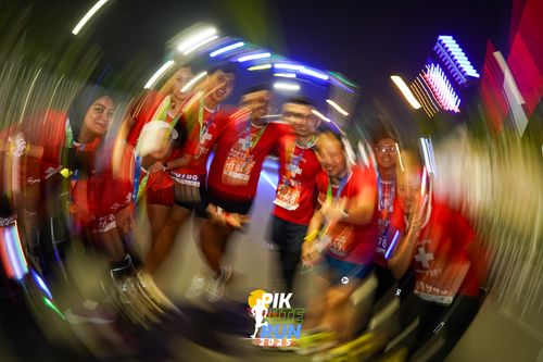 Race photo from PIK NITE RUN 2025
