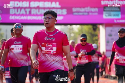 Race photo from Smartfren Run 2025 