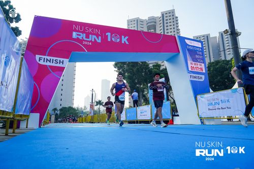 Race photo from Nu Skin Run 10K